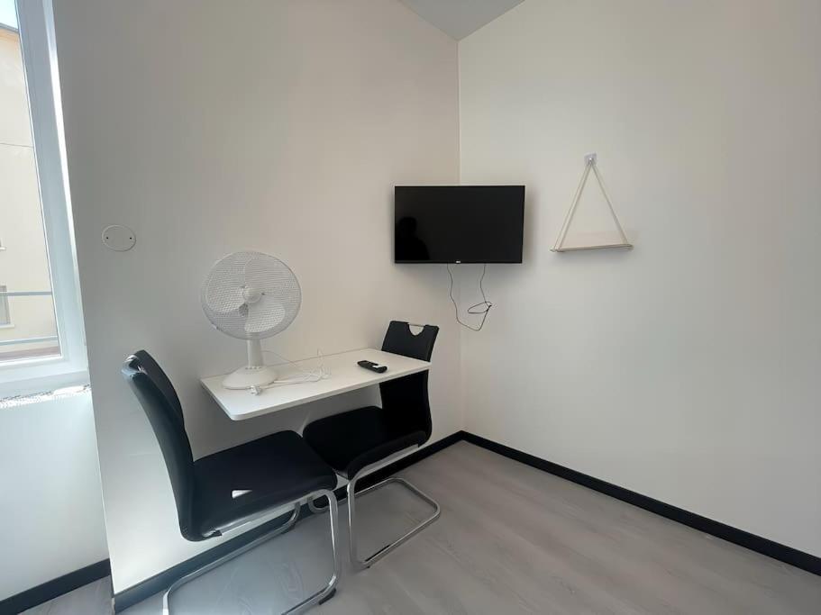 Studio B2 20M2 Cosy 5Min A Pied Des Gares Roanne Exteriör bild
